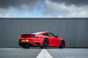 Porsche 911 Turbo S 2020 года  (UK)
